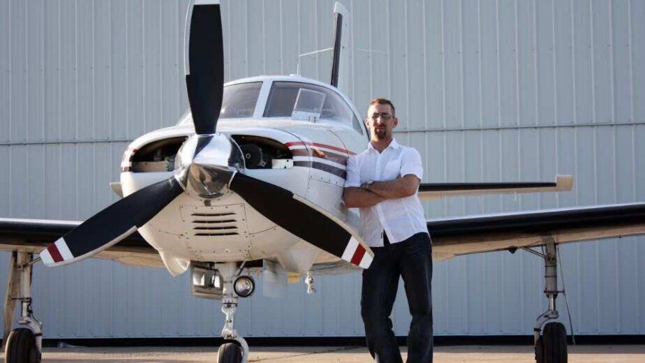 Existe um curso teórico gratuito de piloto privado ANAC ?